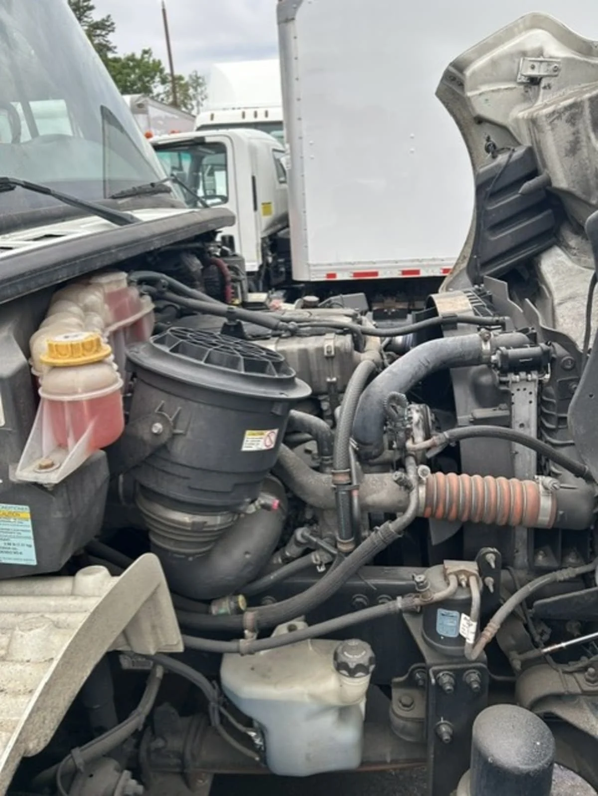 2020 Freightliner M2 106 in Farmingdale, NY — photo 10