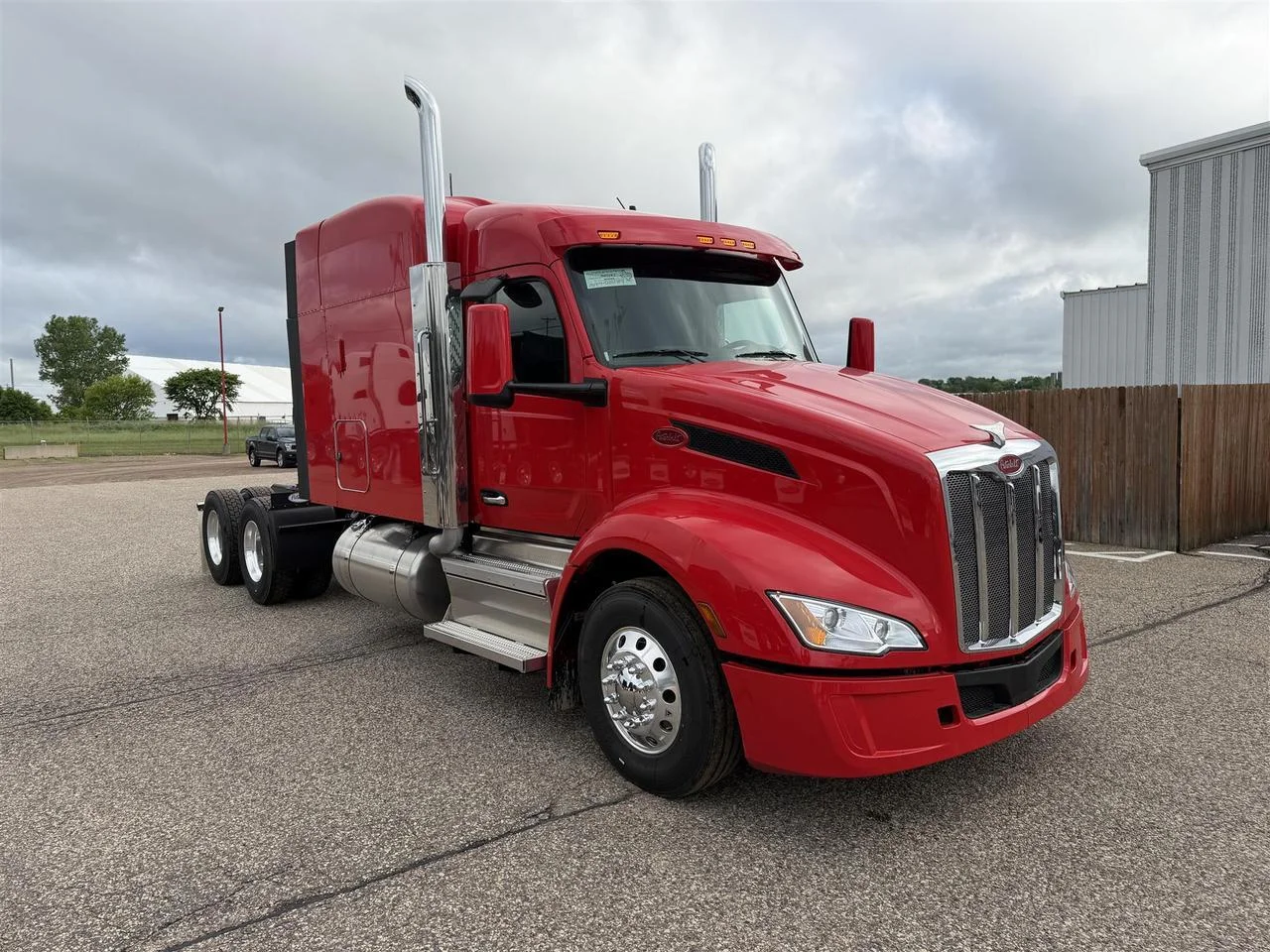 2027 Peterbilt 579