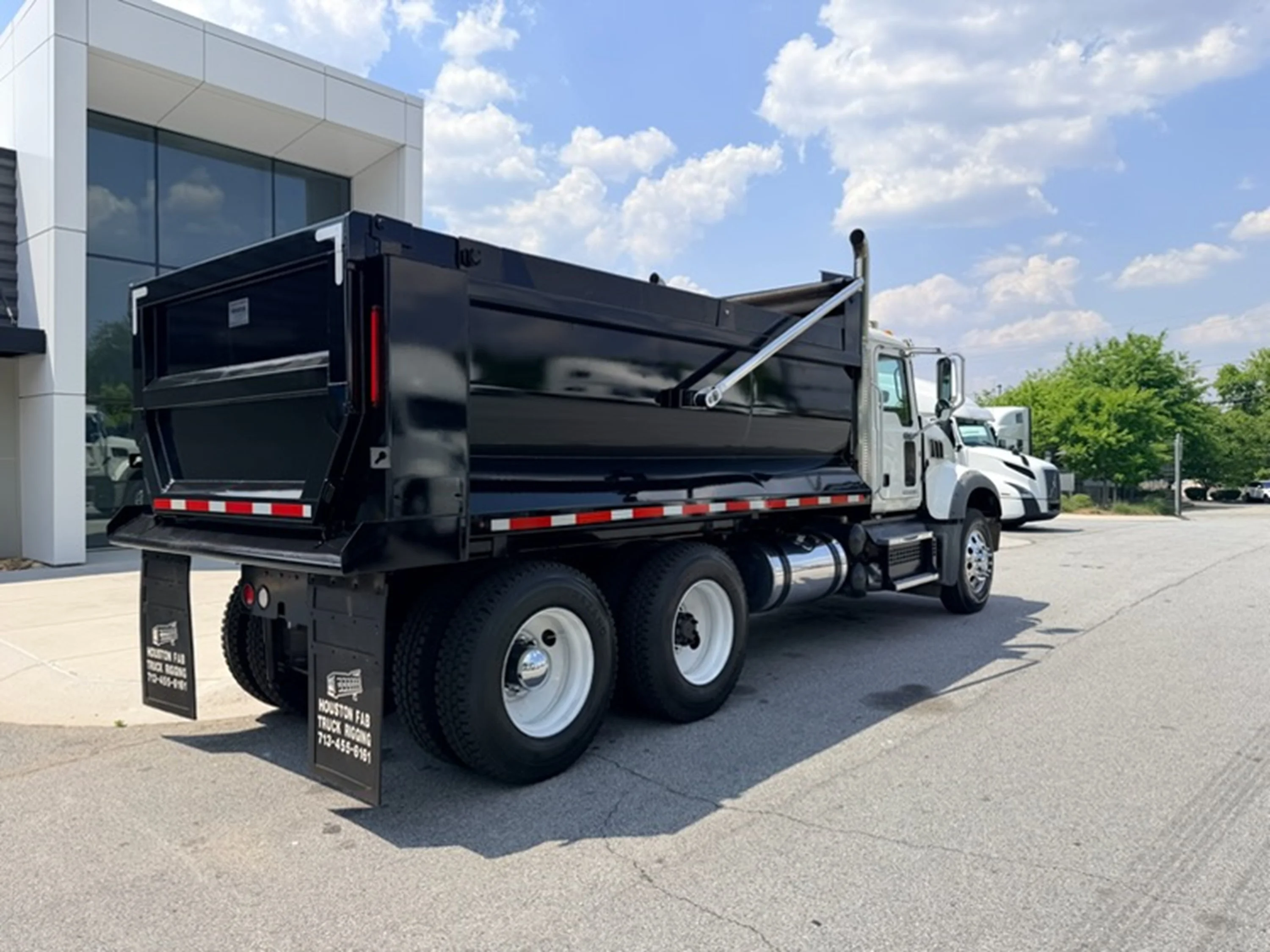 2018 Mack Granite in GA — photo 3