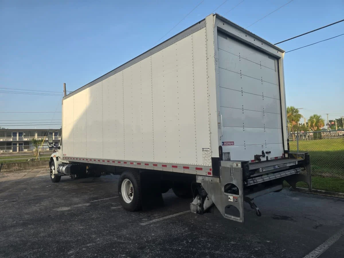 2022 International MV in Tampa, FL — photo 4
