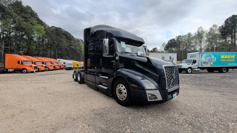 2020 Volvo VNL 760 in Atlanta (Forest Park), GA