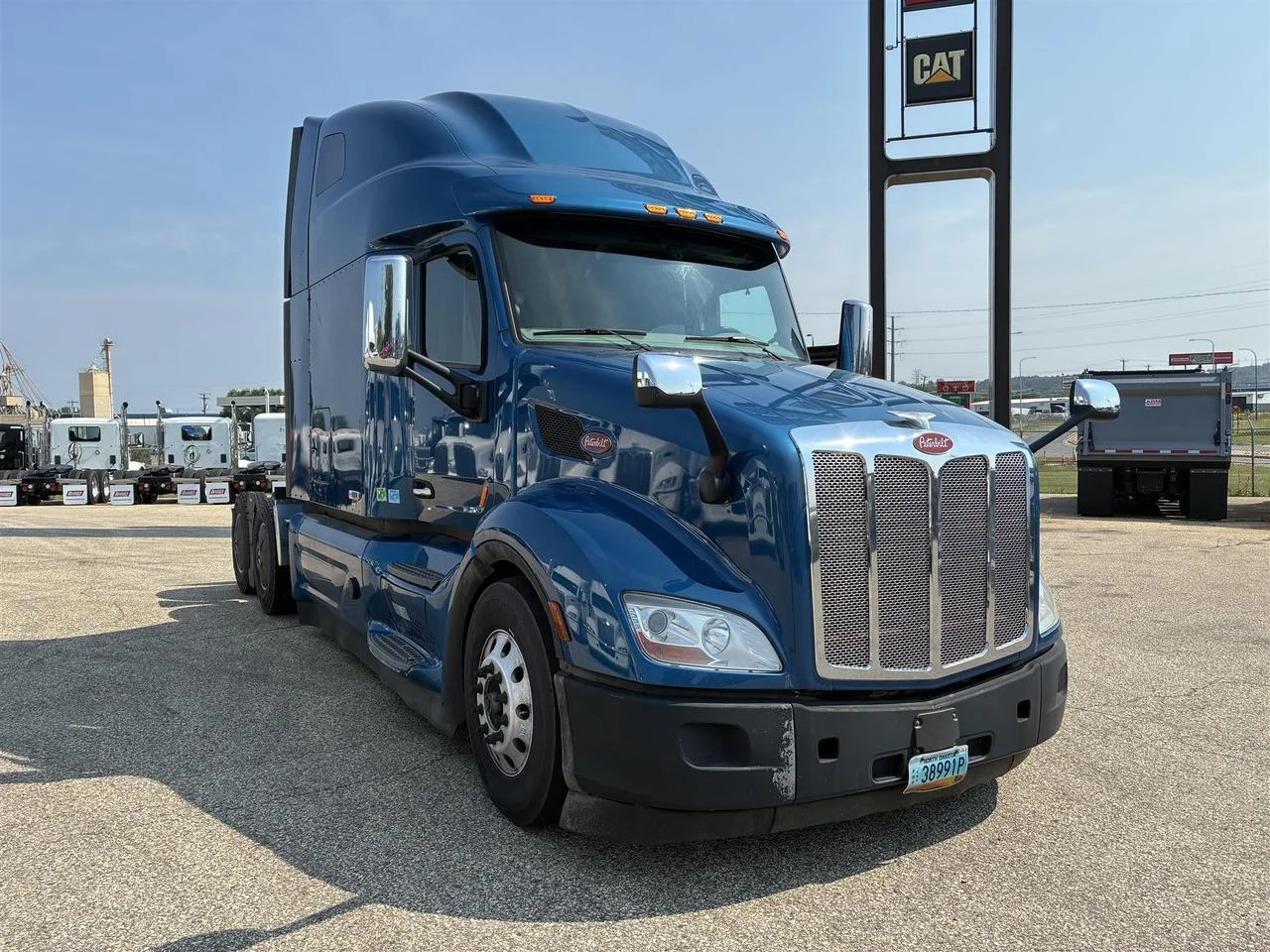 2020 Peterbilt 579 in South St. Paul, MN — photo 6