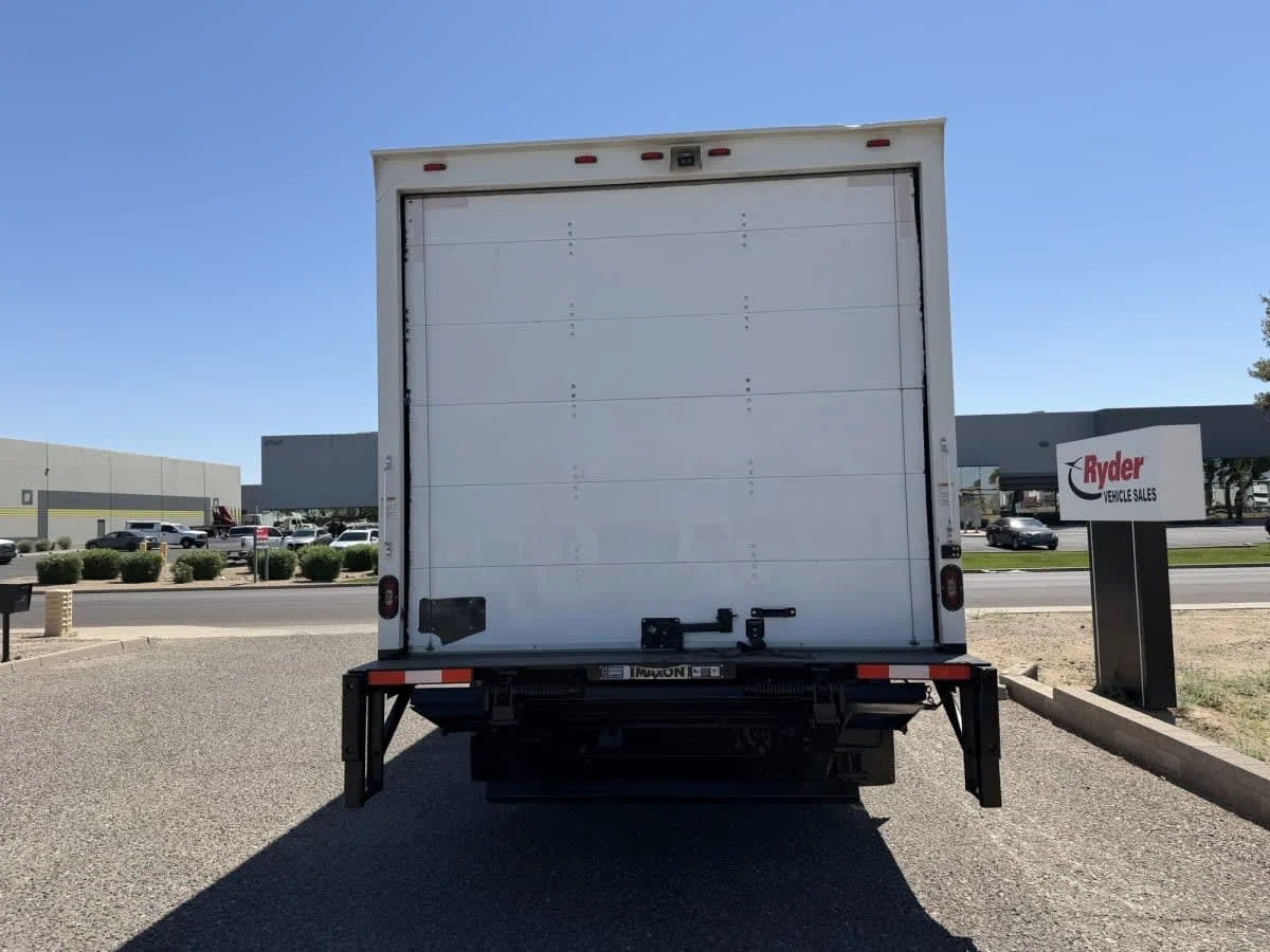 2020 Isuzu NQR - image 5