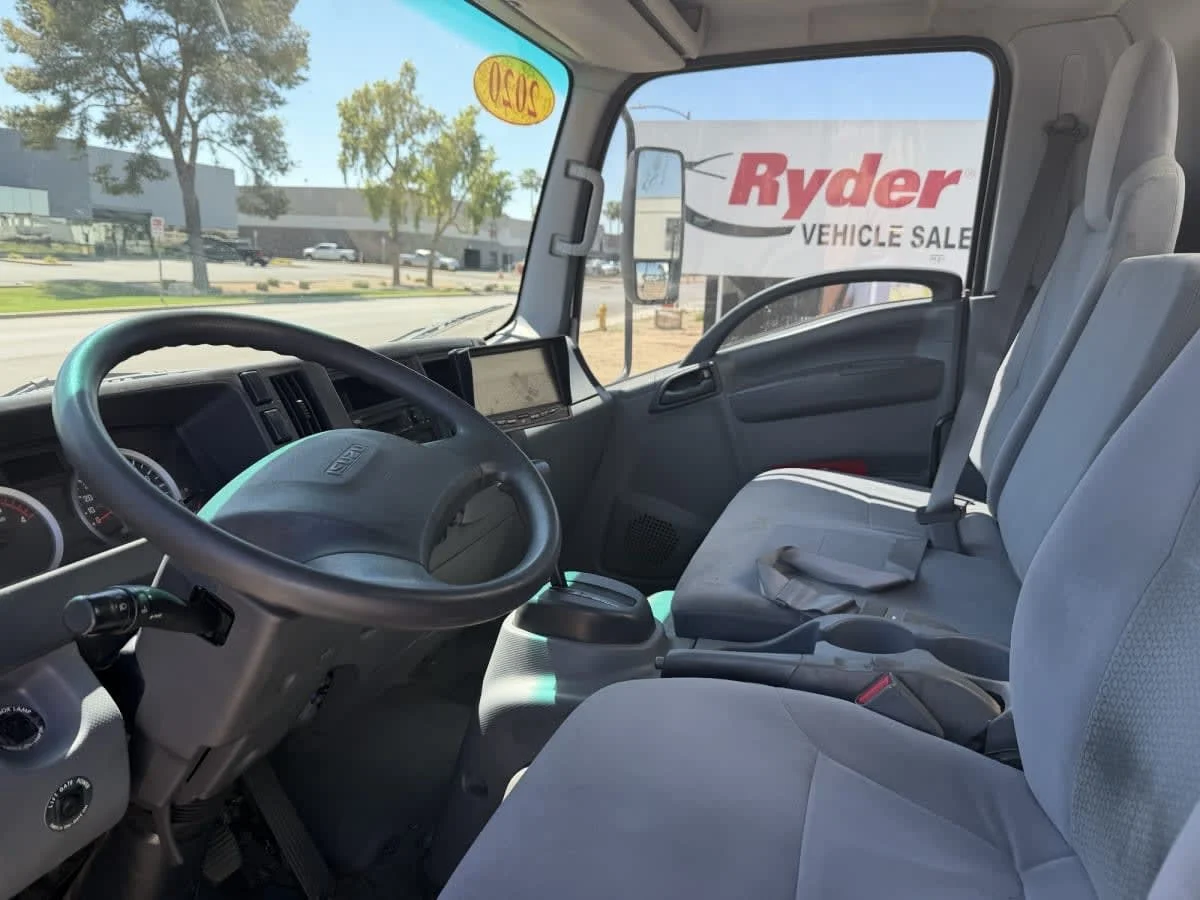 2020 Isuzu NQR - image 11