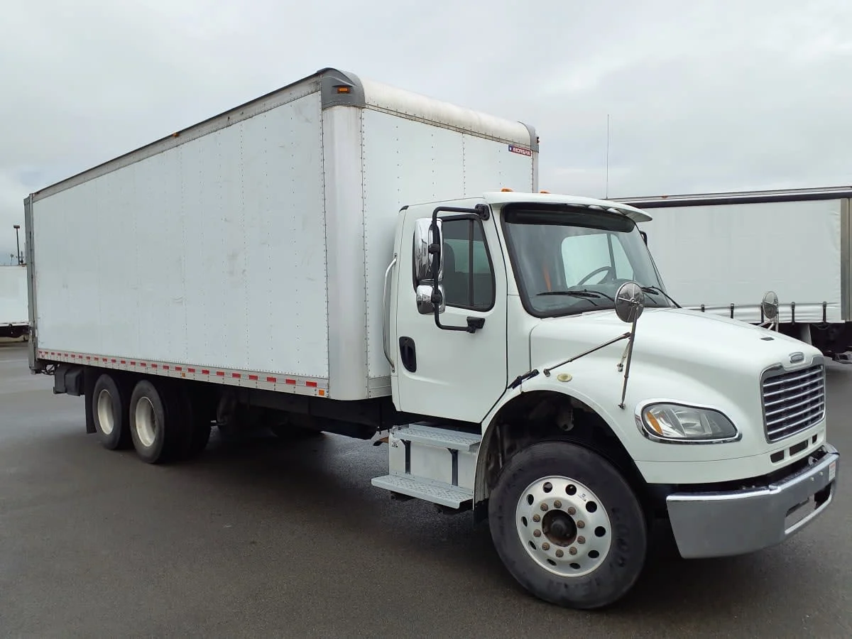 2018 Freightliner M2 106 - image 3