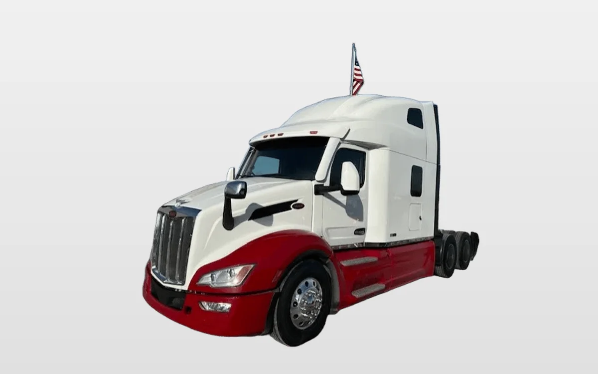 2023 PETERBILT 579 - image 1
