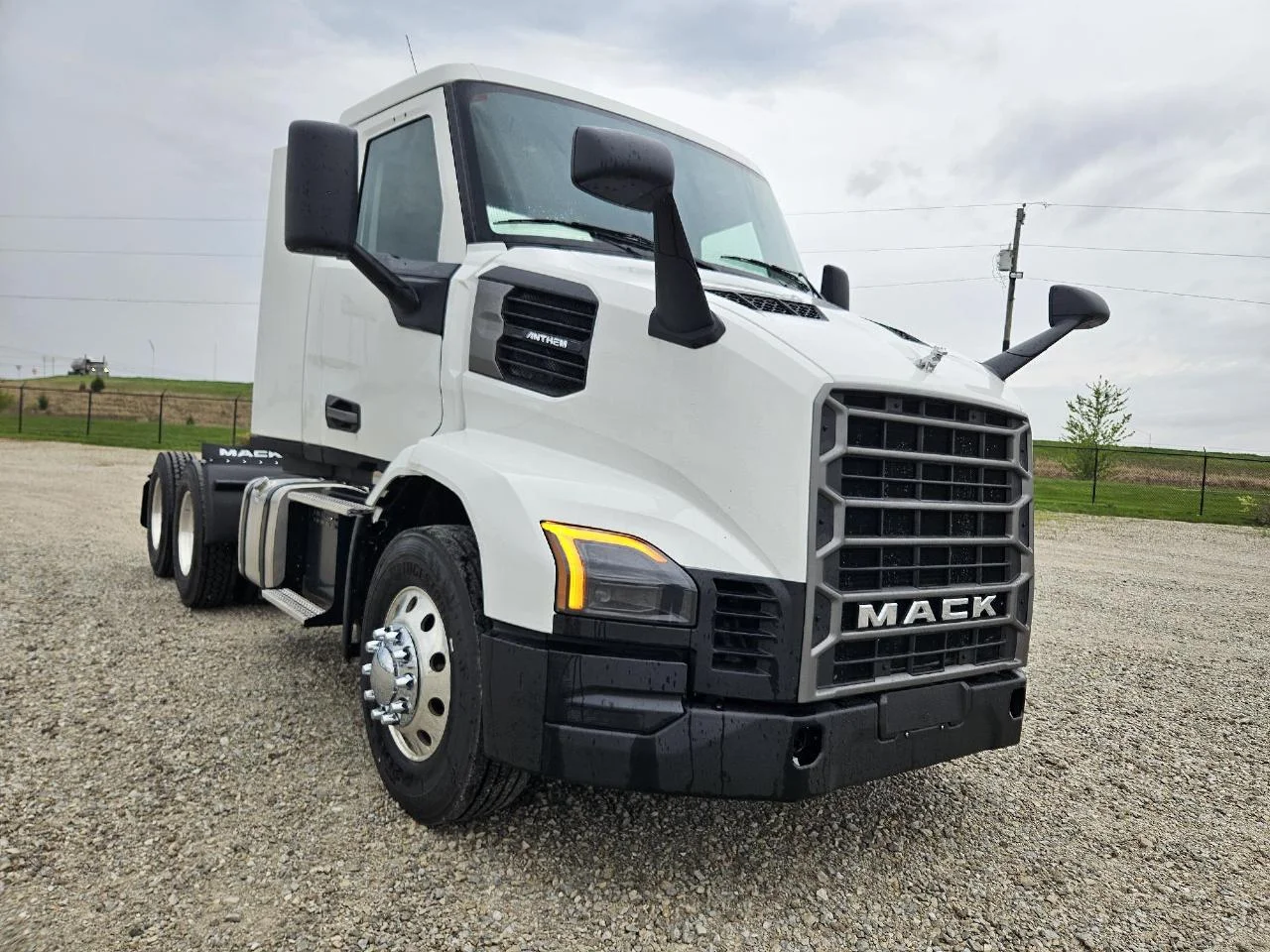 2027 Mack Anthem in Indianapolis, IN — photo 3