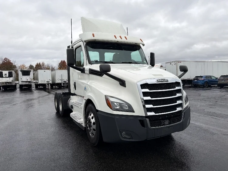 2019 Freightliner Cascadia in Chicopee, MA