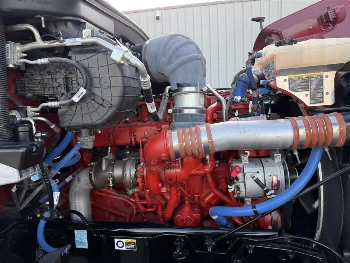 2024 Peterbilt 567 in Los Angeles, CA — photo 15