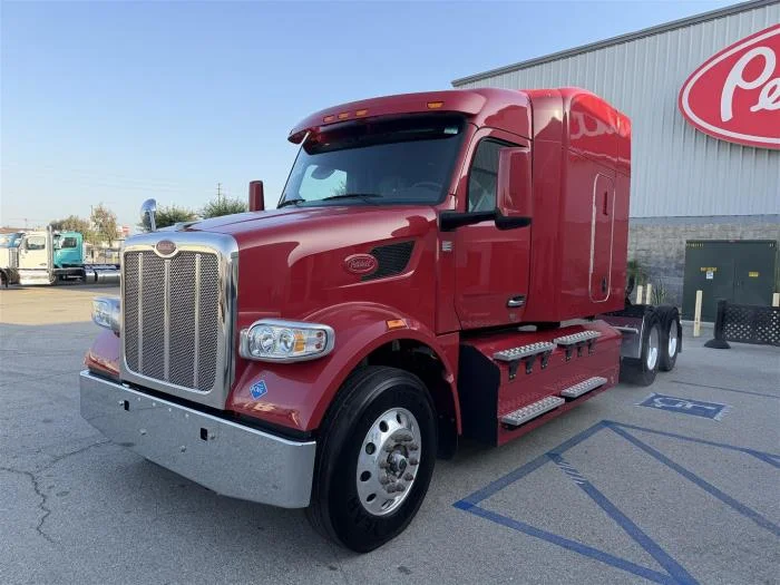 2024 Peterbilt 567 in Los Angeles, CA — photo 2