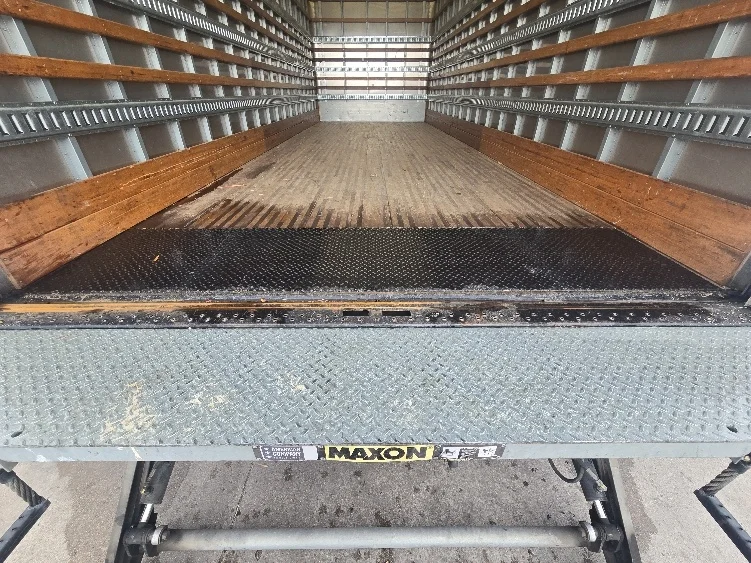 2020 Freightliner M2 106 - image 10