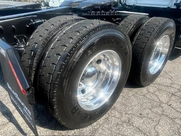 2022 FREIGHTLINER Cascadia 126 - image 12