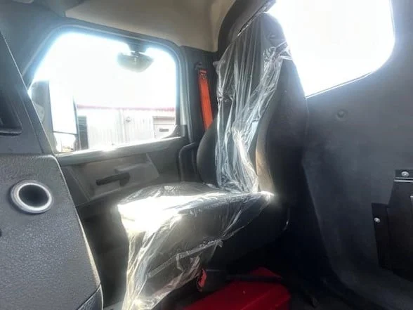 2022 FREIGHTLINER Cascadia 126 - image 28