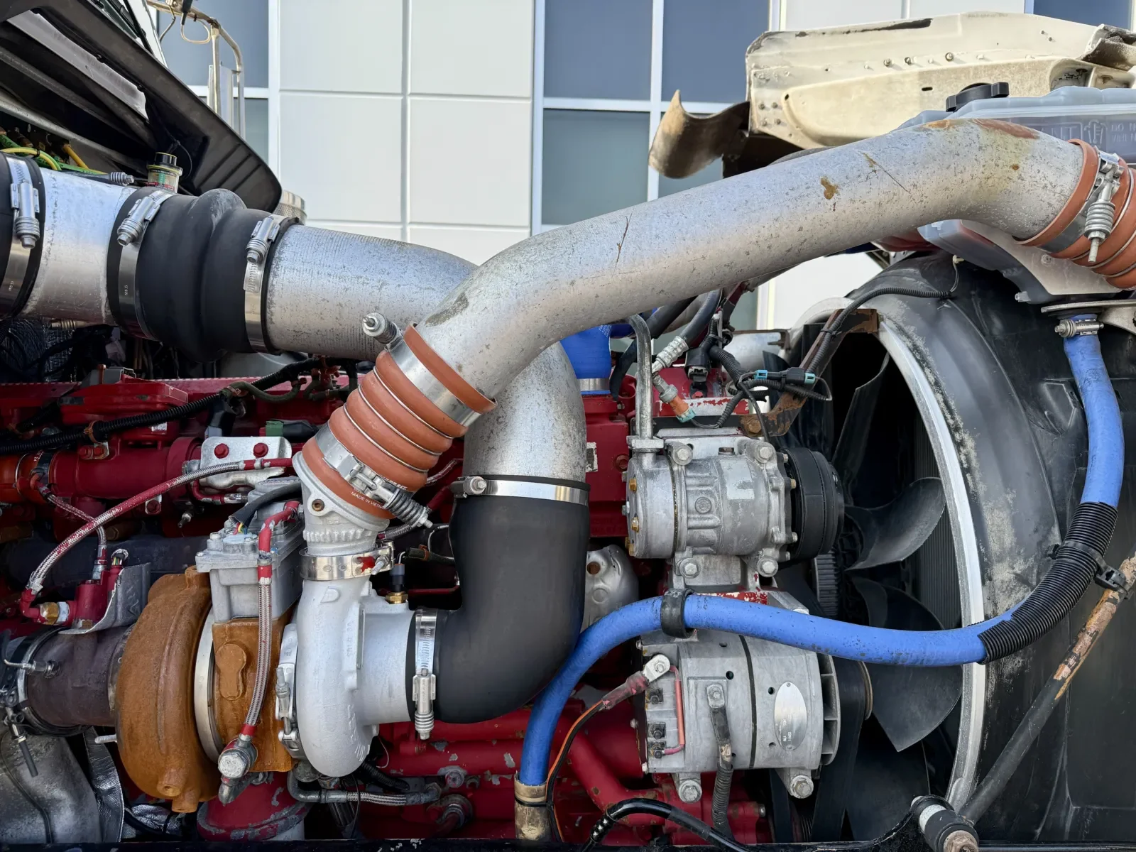 2011 Kenworth W900 - image 13