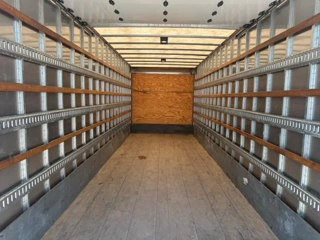 2024 Kenworth T280 — photo 43