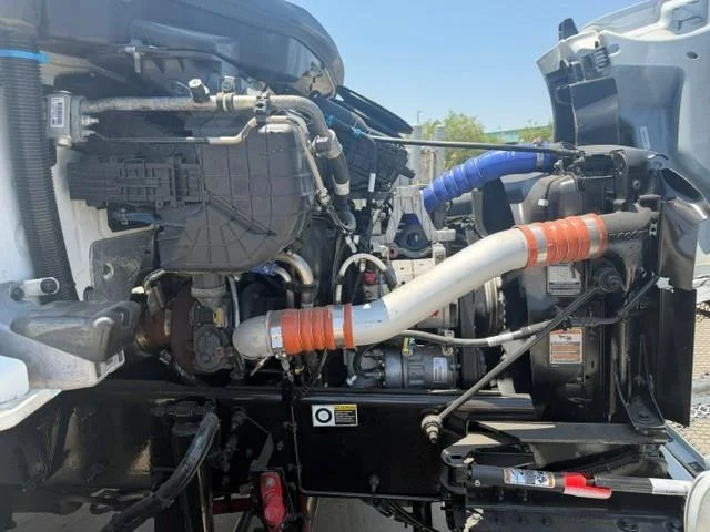 2024 Kenworth T280 — photo 13