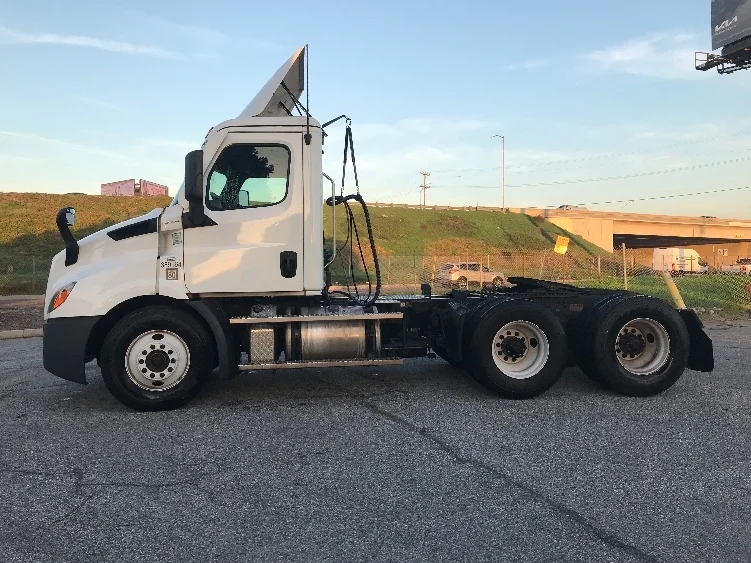 2021 Freightliner in Torrance, CA — photo 4