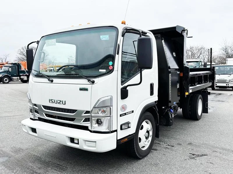 2024 Isuzu NRR
