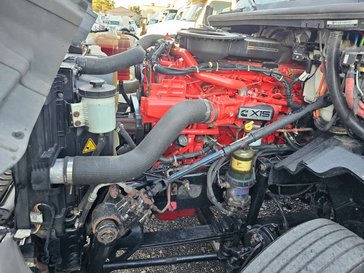 2019 International LT in Bensalem, PA — photo 8