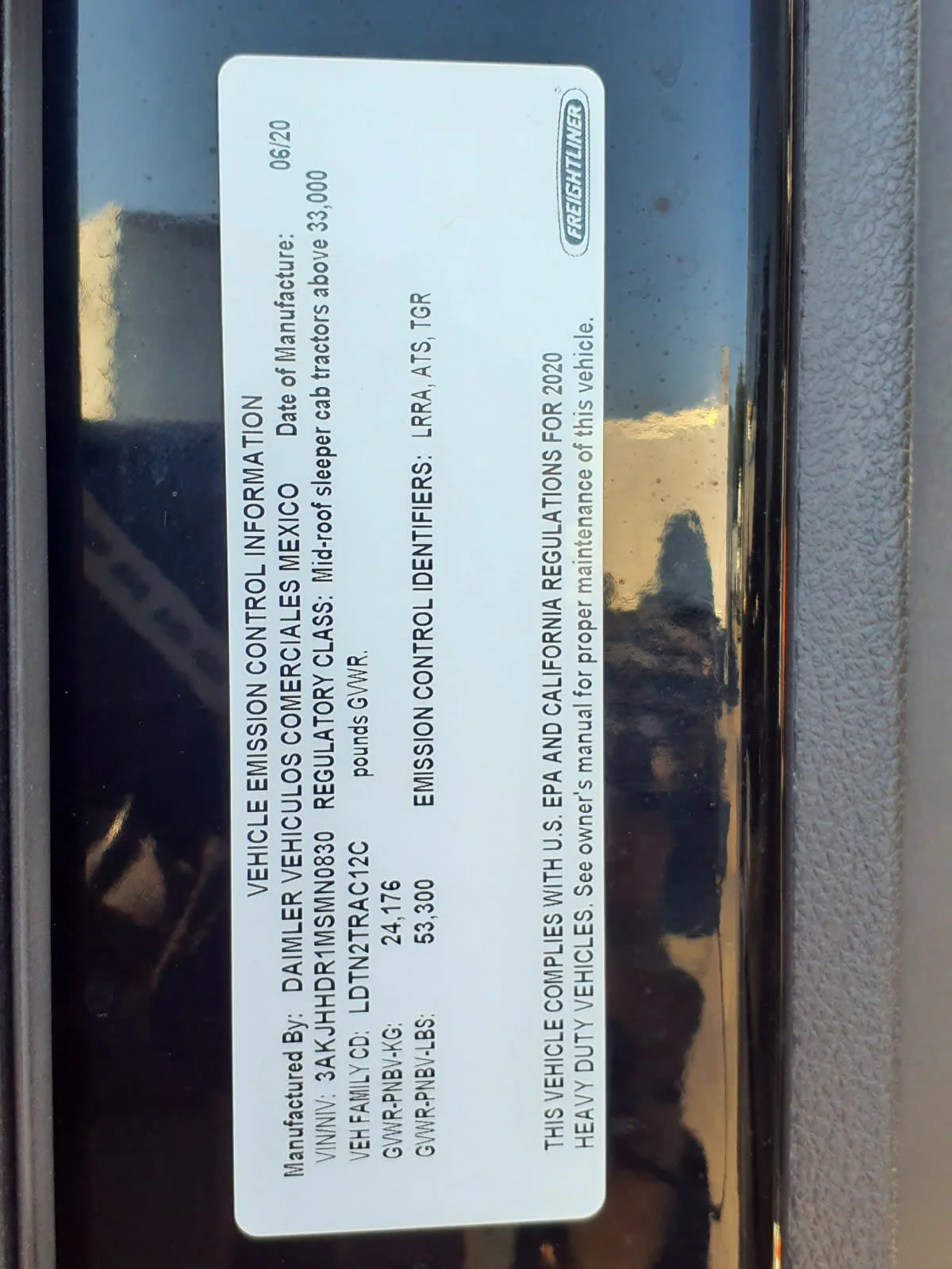 2021 Freightliner Cascadia in Oak Creek, WI — photo 13