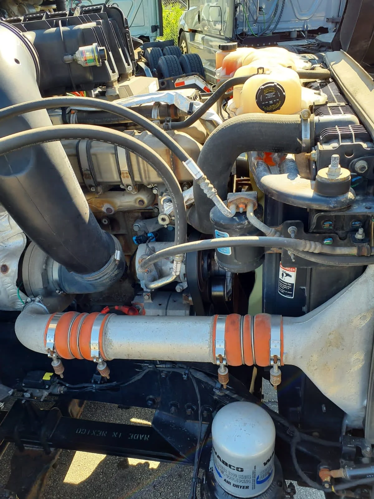 2021 Freightliner Cascadia in Oak Creek, WI — photo 16