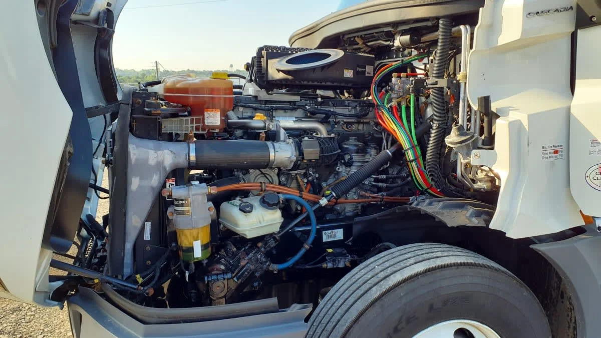 2019 Freightliner Cascadia in Birmingham, AL — photo 9
