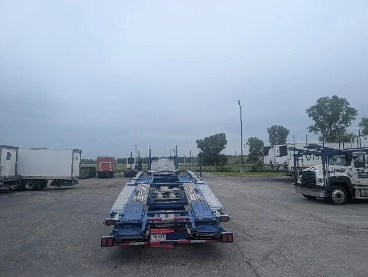 2020 Volvo in Kansas City, MO — photo 6