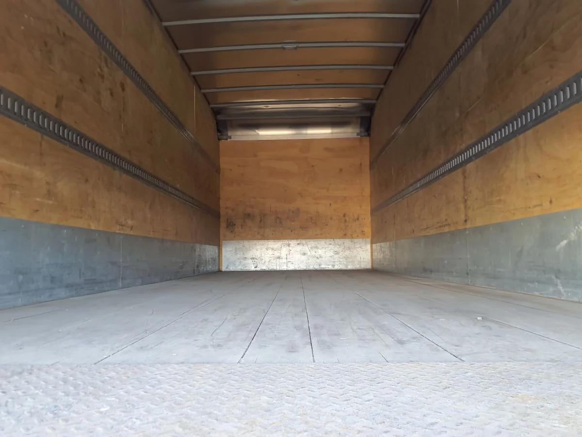 2018 Freightliner M2 106 in Springfield, MA — photo 8