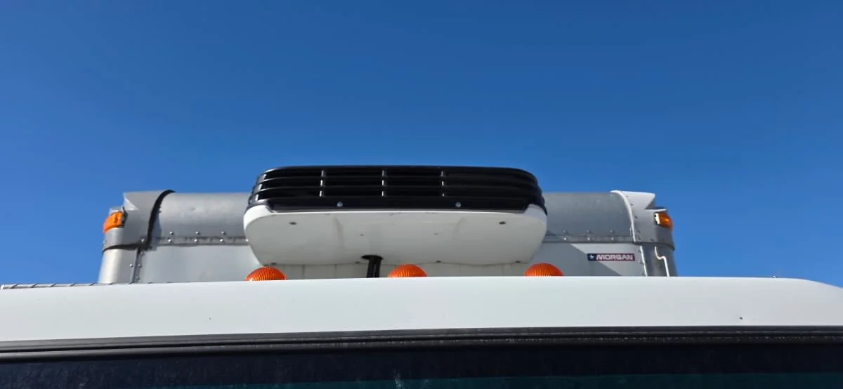 2016 Isuzu NPR - image 7