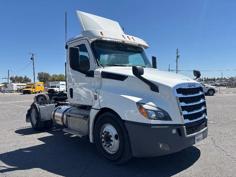 2020 Freightliner Cascadia