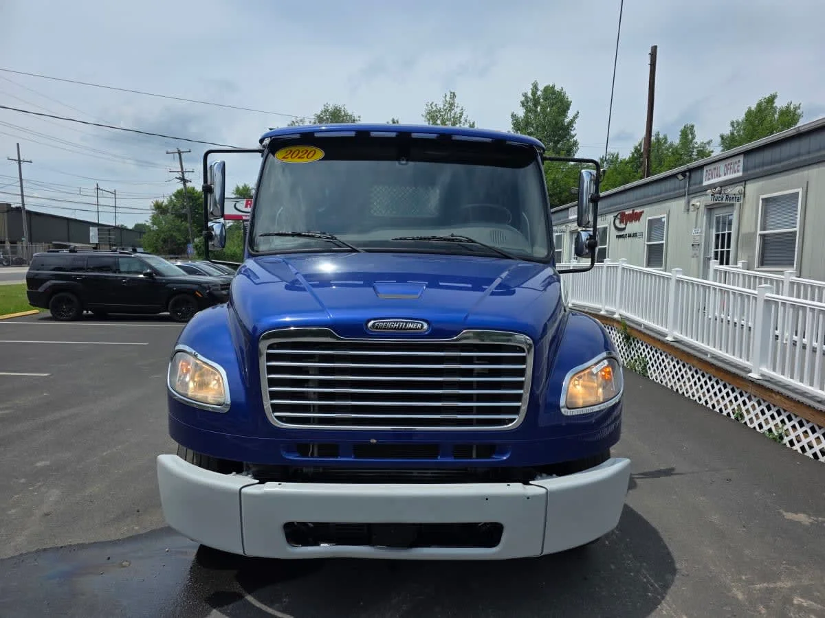 2020 Freightliner M2 106 in Bensalem, PA — photo 2
