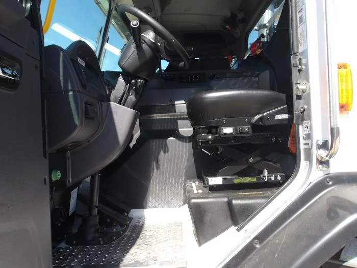 2025 Peterbilt 520 - image 4