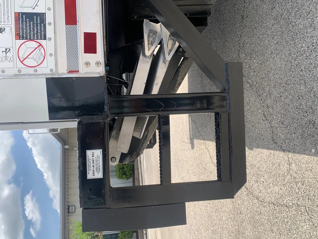 2025 Isuzu NPR - image 4