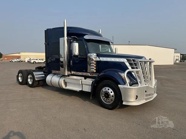 2021 International LoneStar in MN — photo 4