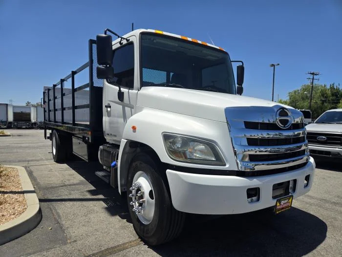 2018 Hino 268 — photo 8
