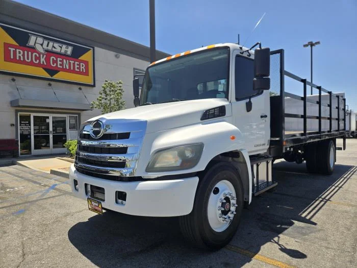 2018 Hino 268 — photo 6