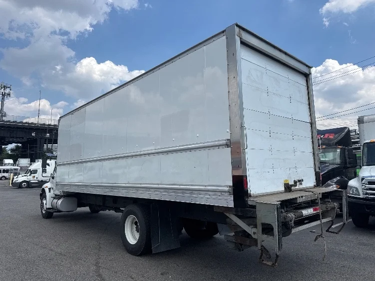 2019 International 4300 in Dayton, NJ — photo 6