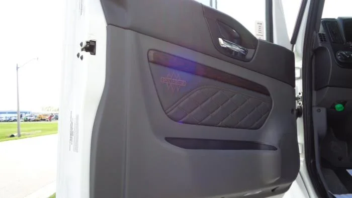 2026 International LT - image 14