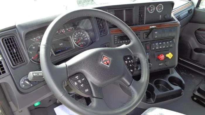 2026 International LT - image 15