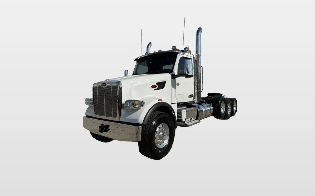 2027 Peterbilt 567 - image 1