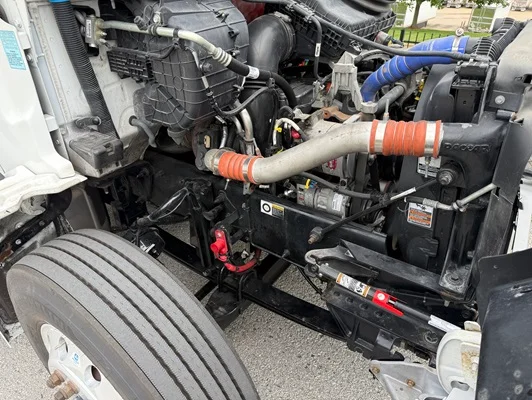 2023 Kenworth T380 in Springfield, MO — photo 41