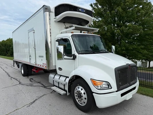 2023 Kenworth T380 in Springfield, MO — photo 21