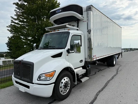 2023 Kenworth T380 in Springfield, MO — photo 7