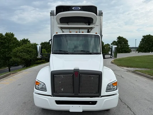 2023 Kenworth T380 in Springfield, MO — photo 22