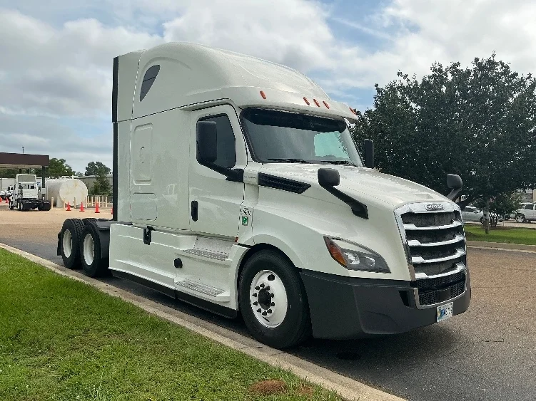 2020 Freightliner Cascadia