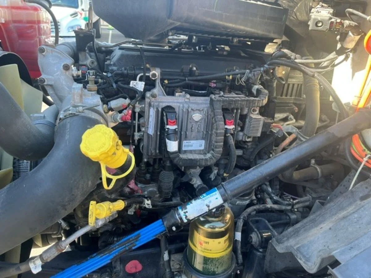 2019 International LT in North Las Vegas, NV — photo 8