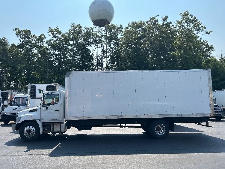 2021 Hino L6 in Norton, MA — photo 4