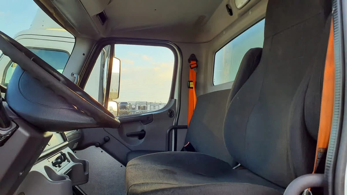 2016 Freightliner M2 106 in Birmingham, AL — photo 7