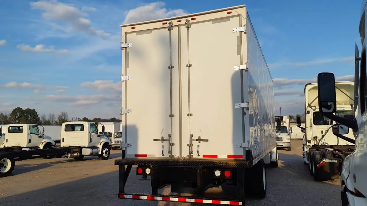 2016 Freightliner M2 106 in Birmingham, AL — photo 4