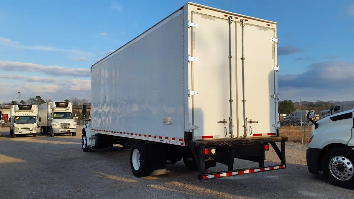 2016 Freightliner M2 106 in Birmingham, AL — photo 6